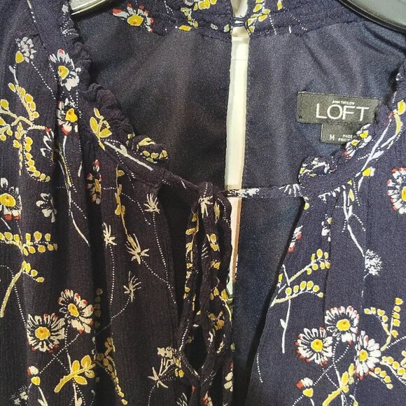 Ann Taylor LOFT Women’s Size M Navy Floral Romper With Pockets Tie Neck - Picture 2 of 5